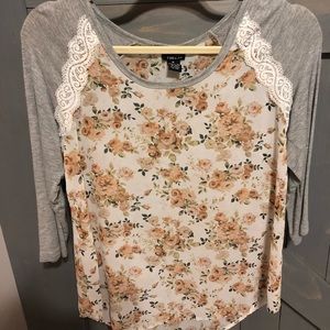 Size medium floral shirt from Rue 21